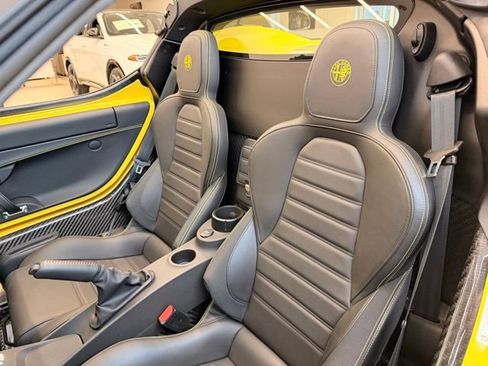 Used 2015 Alfa Romeo 4C Spider w/ Convenience Group RWD image 15