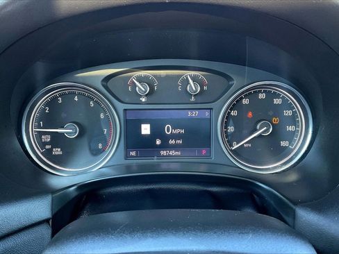 Used 2020 Buick Enclave Essence w/ Sound and Sites Package image 22