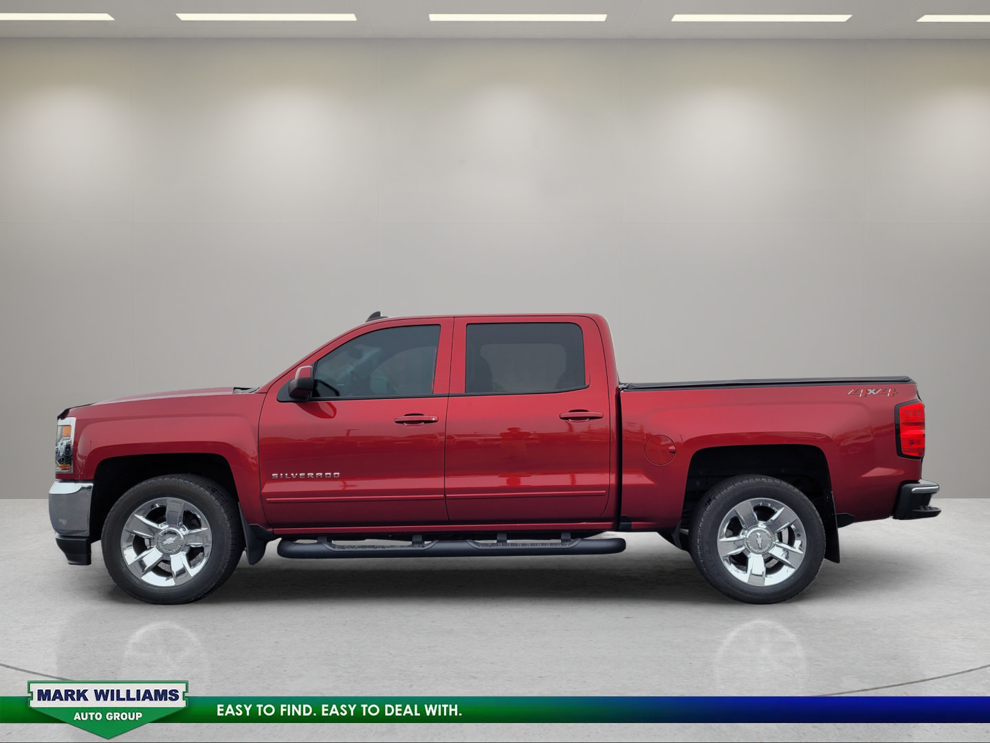 Used 2018 Chevrolet Silverado 1500 LT w/ LT Eassist Package AWD/4WD image 7