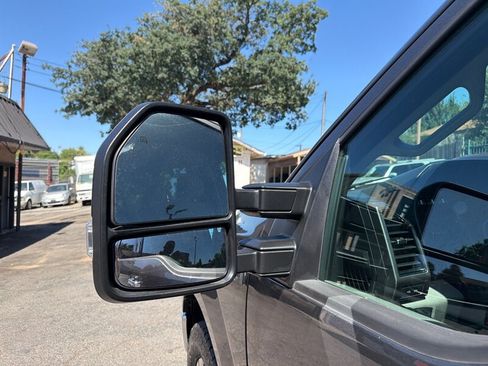 Used 2019 Ford F150 XLT w/ Equipment Group 302A Luxury AWD/4WD image 31
