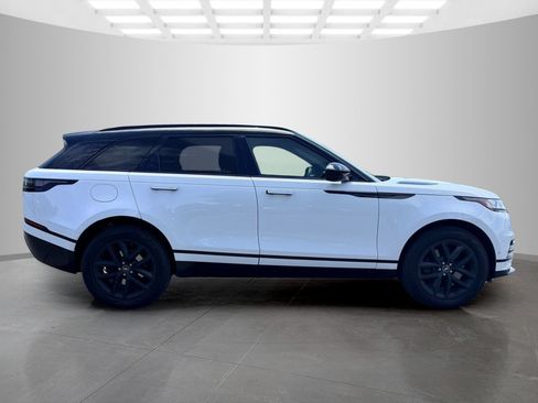 Used 2026 Land Rover Range Rover Velar Dynamic SE AWD/4WD image 4