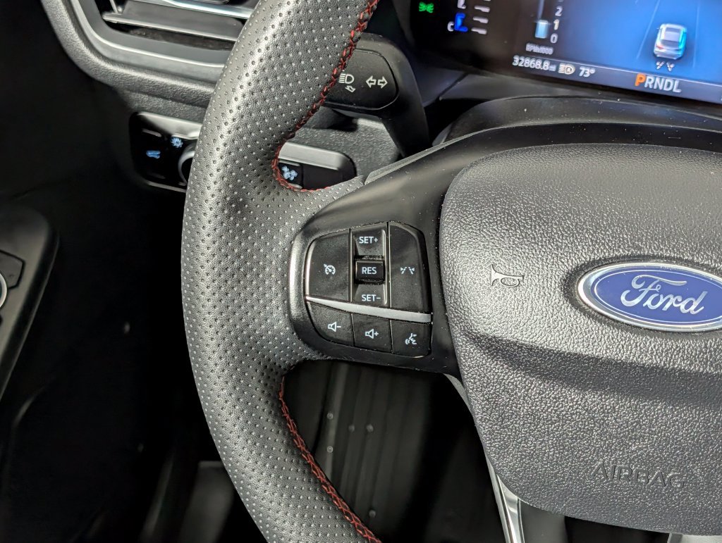Certified 2023 Ford Escape ST-Line w/ Cold Weather Package FWD image 17