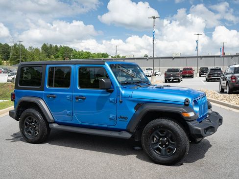 Used 2022 Jeep Wrangler Unlimited Sport AWD/4WD image 12