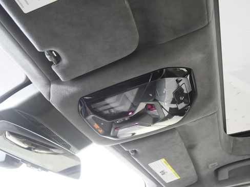 Certified 2023 BMW 760i xDrive image 30