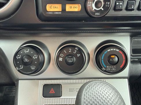 Used 2012 Scion xB FWD image 33