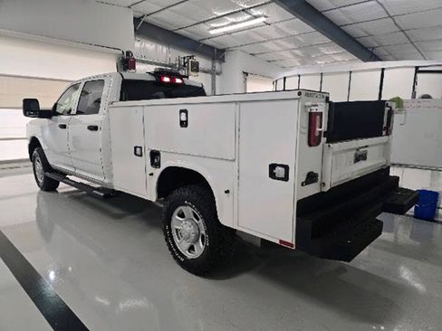 Used 2024 RAM 2500 Tradesman AWD/4WD image 6