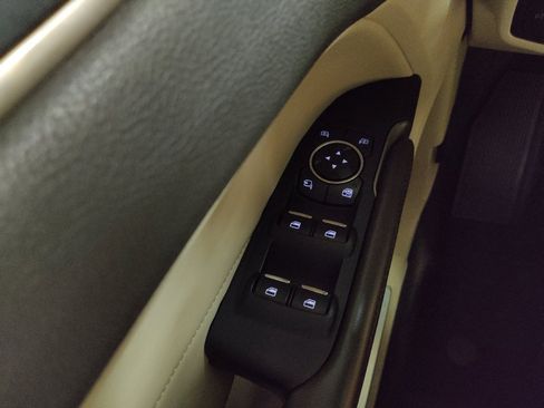 Used 2018 Lincoln MKC Reserve w/ Lincoln MKC Climate Package AWD/4WD image 27