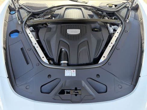 Used 2020 Porsche Panamera 4 image 11