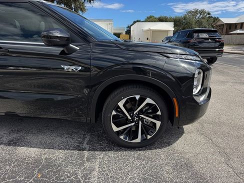 New 2025 Mitsubishi Outlander SEL image 12