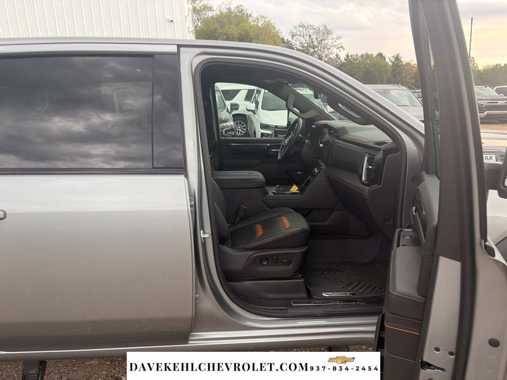 Used 2026 GMC Sierra 2500 AT4 w/ AT4 Premium Plus Package AWD/4WD image 23