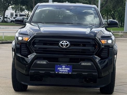 Used 2024 Toyota Tacoma SR5 AWD/4WD image 3