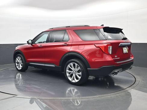 Used 2023 Ford Explorer Platinum w/ Premium Technology Package AWD/4WD image 7
