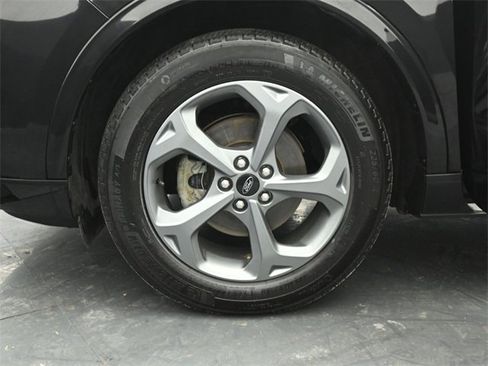 Used 2024 Ford Escape ST-Line w/ Equipment Group 301A image 34