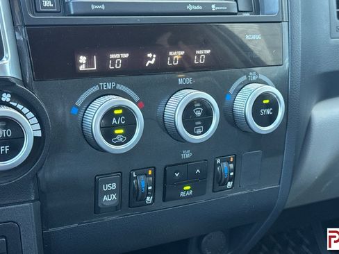 Used 2019 Toyota Sequoia Platinum AWD/4WD image 27