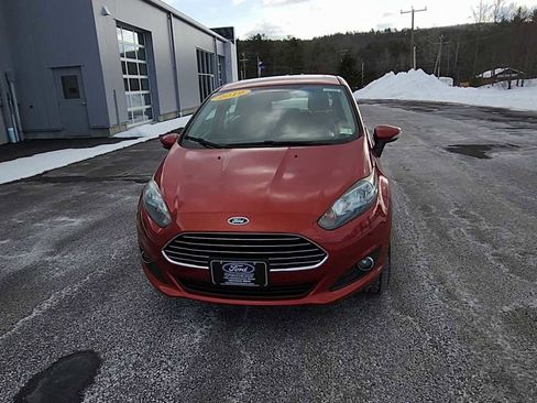 Used 2019 Ford Fiesta SE w/ Equipment Group 201A image 3