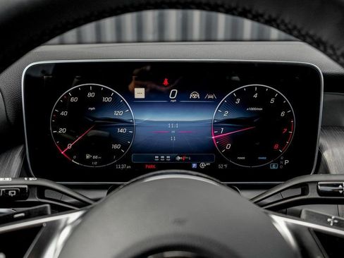 Used 2026 Mercedes-Benz GLC 300 4MATIC image 13