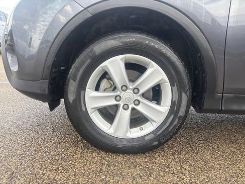 Used 2014 Toyota RAV4 XLE AWD/4WD image 22