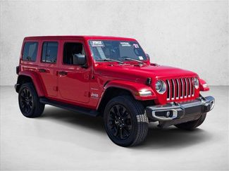 Used 2021 Jeep Wrangler Unlimited Sahara AWD/4WD video 3
