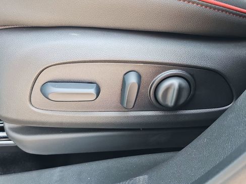 New 2025 Chevrolet TrailBlazer RS w/ Convenience Package image 27