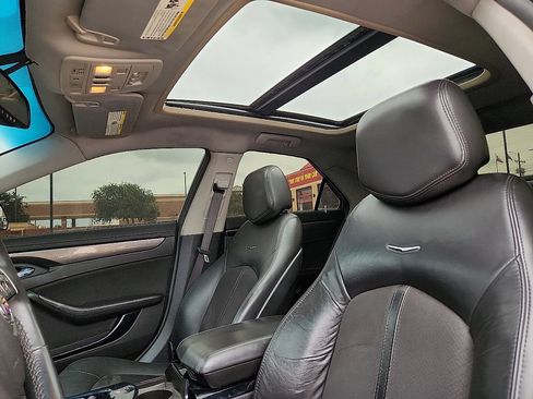Used 2010 Cadillac CTS V RWD image 7