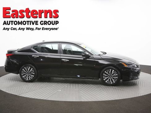 Used 2023 Nissan Altima 2.5 SV FWD image 48