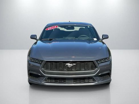 Used 2024 Ford Mustang Coupe RWD image 4