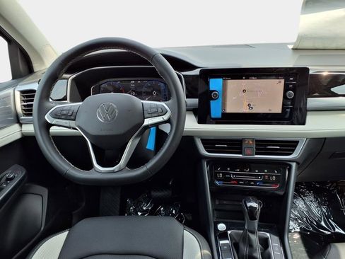 New 2025 Volkswagen Taos SEL image 14
