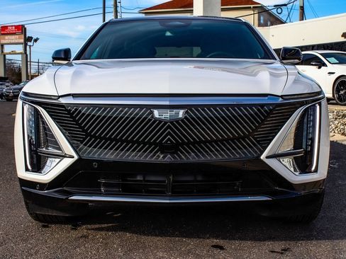 Used 2024 Cadillac Lyriq Tech image 2