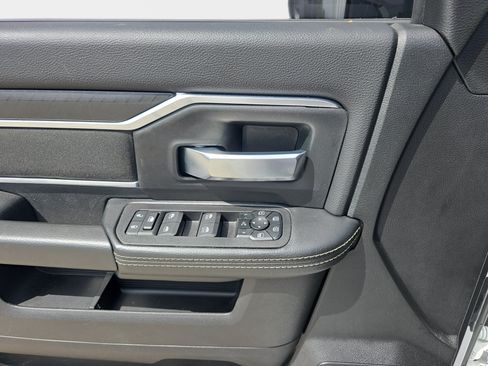 Used 2025 RAM 2500 Big Horn AWD/4WD image 27