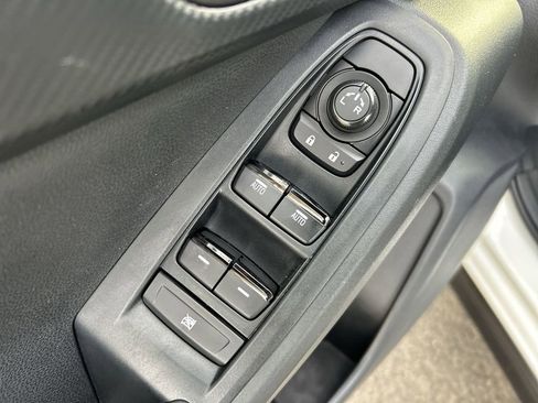 Used 2024 Subaru Crosstrek 2.0i AWD/4WD image 16