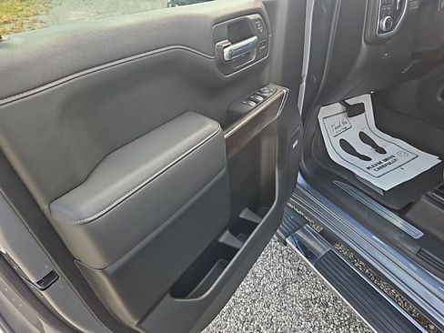 Used 2020 GMC Sierra 1500 SLT w/ SLT Premium Package image 9