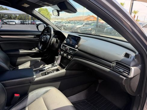 Used 2018 Honda Accord Sport image 29