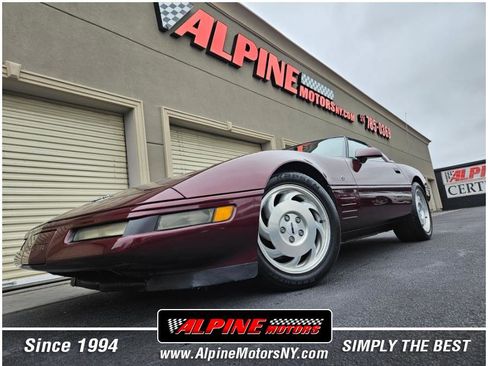 Used 1993 Chevrolet Corvette Coupe image 1