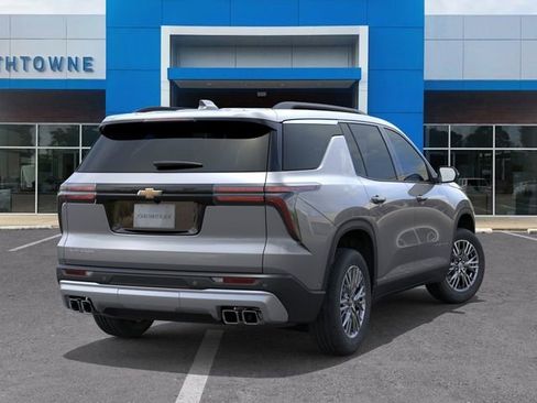 New 2026 Chevrolet Traverse LT FWD image 4