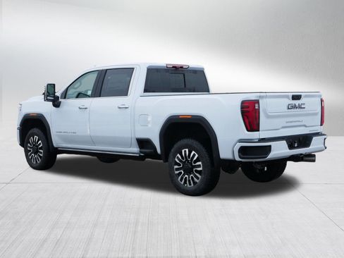 New 2026 GMC Sierra 3500 Denali Ultimate w/ LPO, Black Badging Package image 3