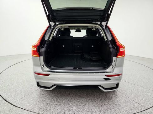 Used 2024 Volvo XC60 B5 Ultimate w/ Protection Package Premier AWD/4WD image 27
