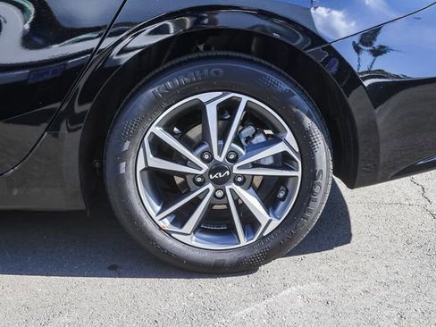 Certified 2023 Kia Forte LXS image 12