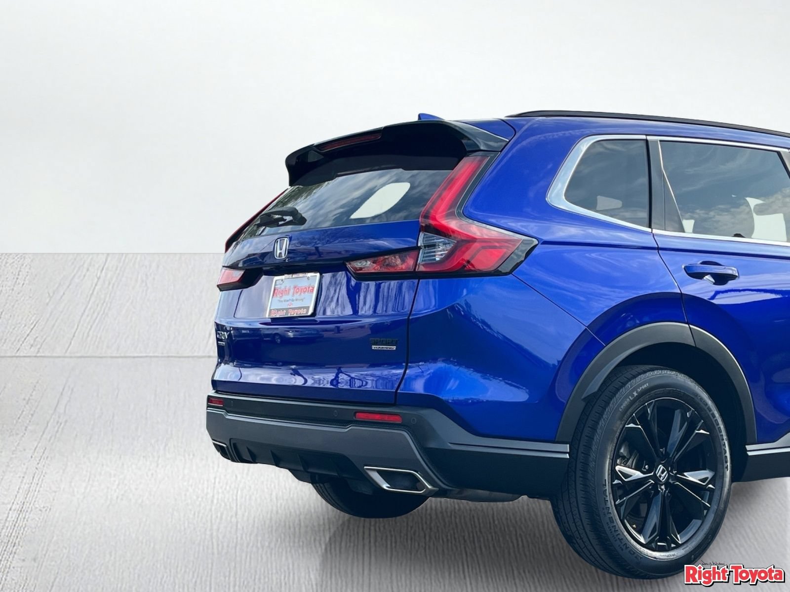 Used 2024 Honda CR-V Sport Touring image 11