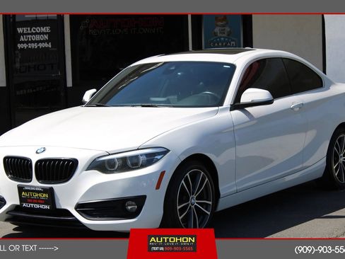 Used 2019 BMW 230i Coupe w/ Convenience Package RWD image 1