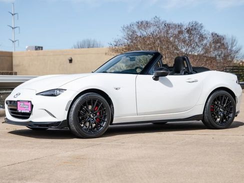 Used 2017 MAZDA MX-5 Miata Club w/ Brembo/BBS Package image 55