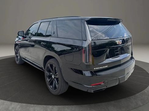 Used 2026 Cadillac Escalade Sport w/ Touring Package AWD/4WD image 5