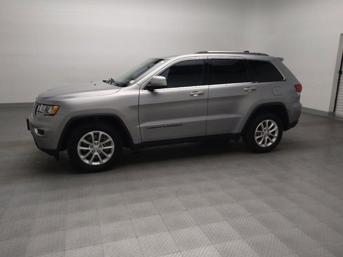 Used 2021 Jeep Grand Cherokee Laredo w/ Security & Convenience Group RWD image 2
