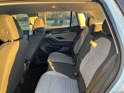 Certified 2025 Volkswagen Tiguan S image 29