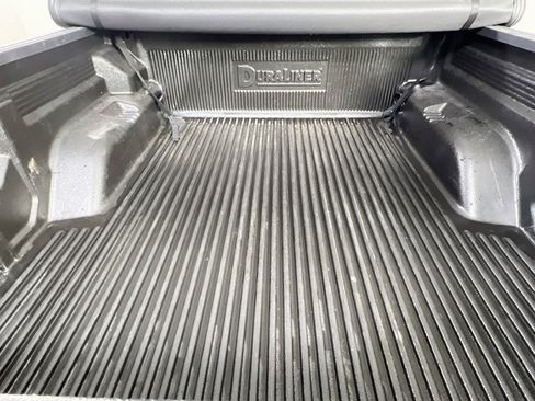 Used 2023 Jeep Gladiator Willys image 25