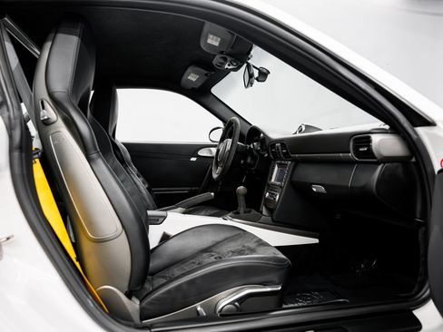 Used 2007 Porsche 911 GT3 RS RWD image 25