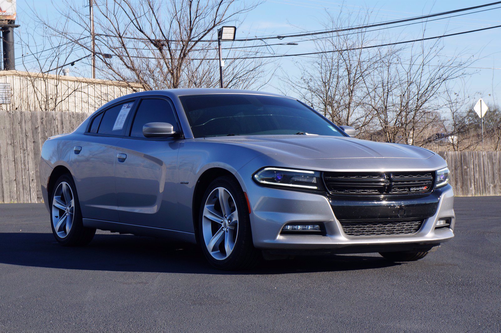 Used 2018 Dodge Charger R/T RWD image 2