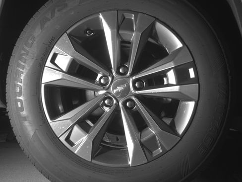 Used 2025 Chevrolet Equinox LT image 15