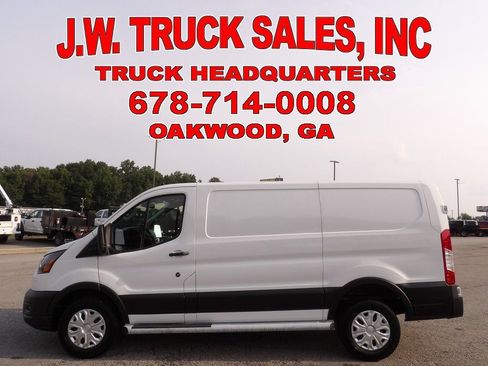 Used 2025 Ford Transit 250 Low Roof w/ Exterior Upgrade Package RWD image 2