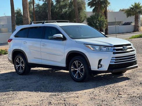 Used 2019 Toyota Highlander Plus image 4