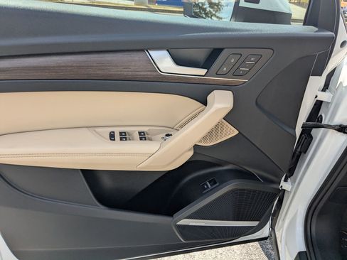 Used 2025 Audi Q5 2.0T Premium Plus image 12